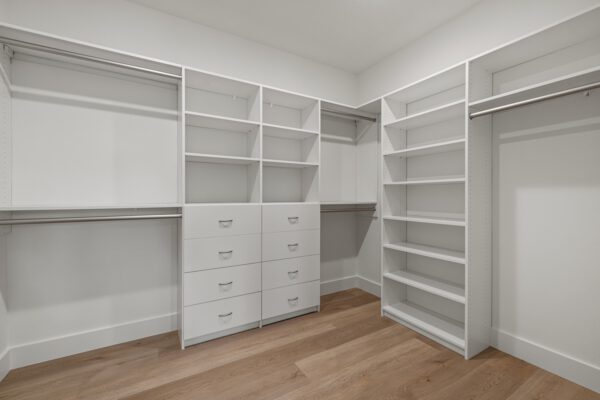 WinWay Homes Walk-In Closet in White with Built-In Shelving, Drawer Storage, Hanging Rods & Wood-Look Flooring